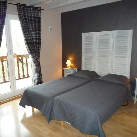 Chambres D'hotes Les Chalinettes Bed & Breakfast *